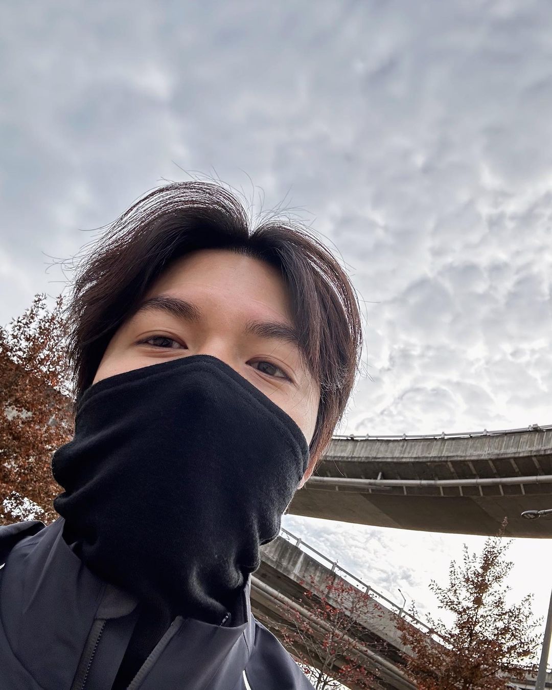 Actualización de Instagram por  Lee Min Ho