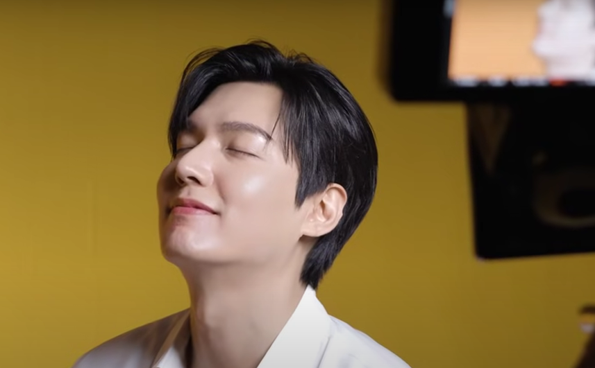 MYM comparte video en YouTube  MAKING FILM Azarine