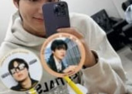 Las Minoz acompañan con el Carro de Café a Lee Min Ho en el set de filmación.