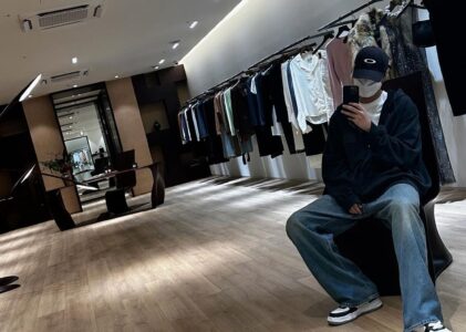 Una nueva hermosa semana de actualizaciones de  Instagram por Lee Min Ho