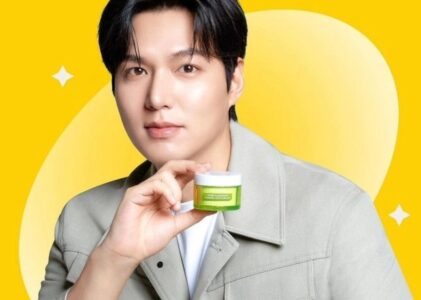 Lee Min Ho en el evento de Azarine